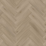Hoomline Ambassador Visgraat Winnipeg 63 PVC vloer - herringbone eiken houtlook die een eigentijds, chic en gastvrij interieurontwerp biedt