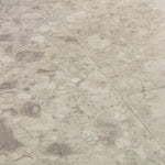 Quick Step Blush SGTC20306 Stronk Warm Grijs tegel pvc vloer, stijlvol en veelzijdig, ideaal voor moderne en klassieke interieurs