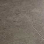 Quick Step Blush SGTC20310 Cement Antraciet pvc vloer, donkere antraciet tegeldecor voor een strakke en moderne uitstraling