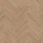 Tarkett iD Inspiration 55 Visgraat Chatillon Oak Pistaccio Shell pvc vloer, zachte eikentinten in visgraat voor een subtiele en verfijnde uitstraling