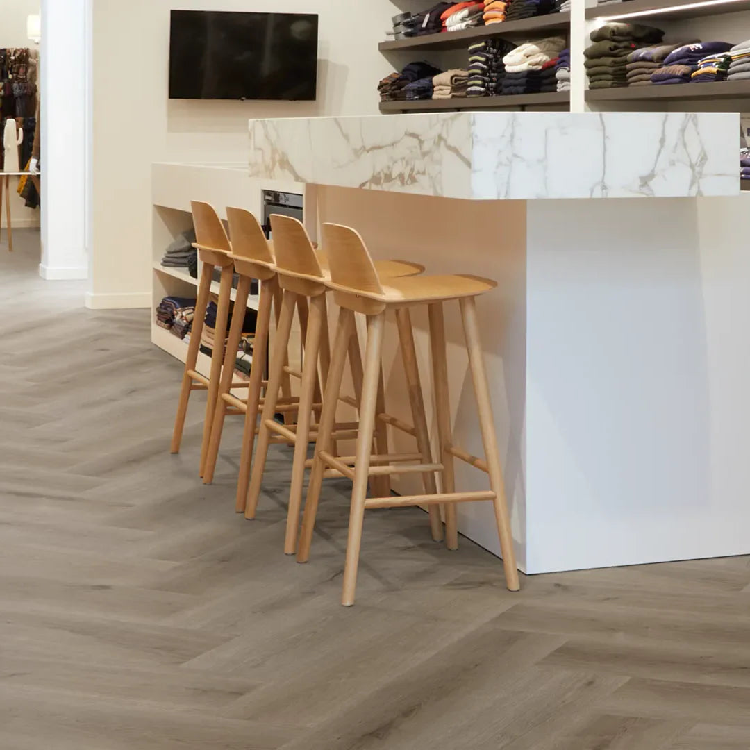 COREtec Essentials Herringbone Texas Oak H86 | Visgraat Klik PVC
