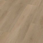 Close-up van Ambiant Sentima 60118313 Natural Oak PVC vloer - gedetailleerde houtnerf en warme natuurlijke tinten