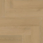 Close-up van Ambiant Spigato Navaro Visgraat 96117513 Light Oak PVC vloer - gedetailleerd visgraatpatroon en lichte eikentinten