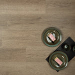 Douwes Dekker Ambitieus Riante Plank 04729 Spekkoek PVC vloer, robuust en elegant, perfect voor een stijlvolle en duurzame leefomgeving