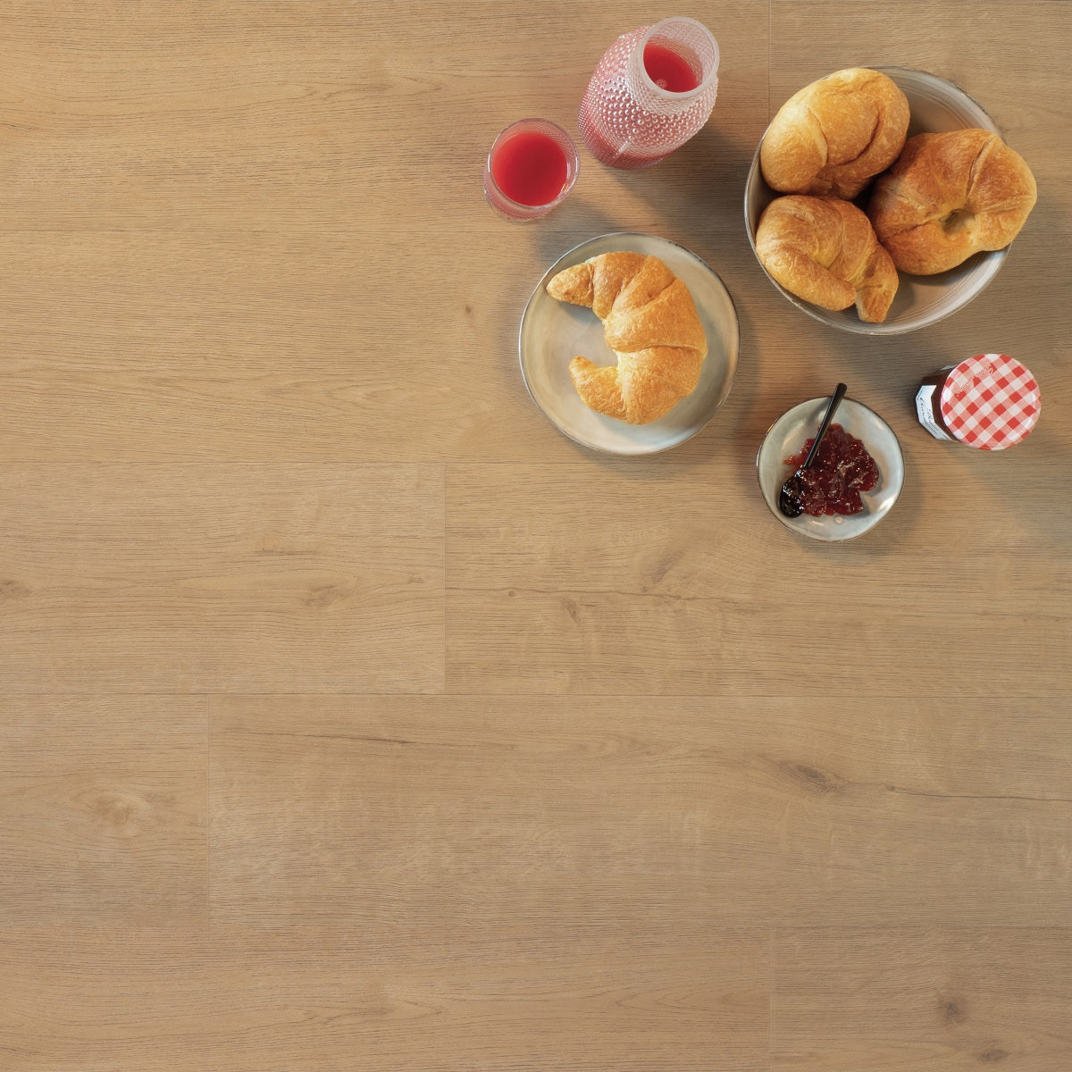 Douwes Dekker Praktisch Plank 04739 Biscuit PVC vloer, combineert robuustheid en stijl, ideaal voor een stijlvolle en duurzame leefomgeving