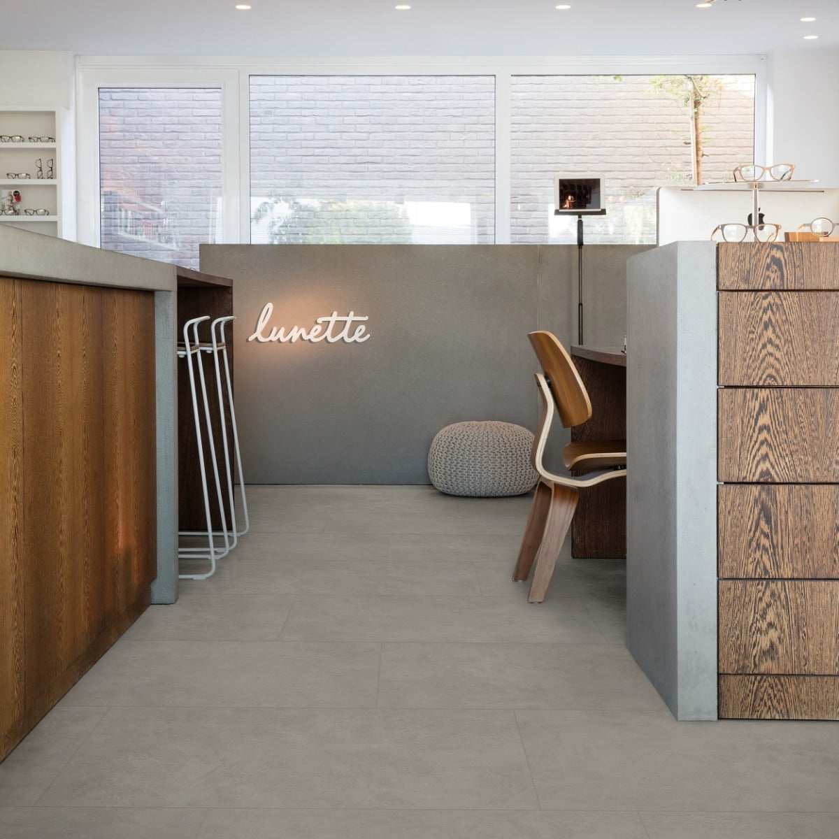 Floorify Grote Tegels F015 Oyster PVC vloer - elegante XL tegel die zorgt voor een modern, chic en gastvrij woongevoel