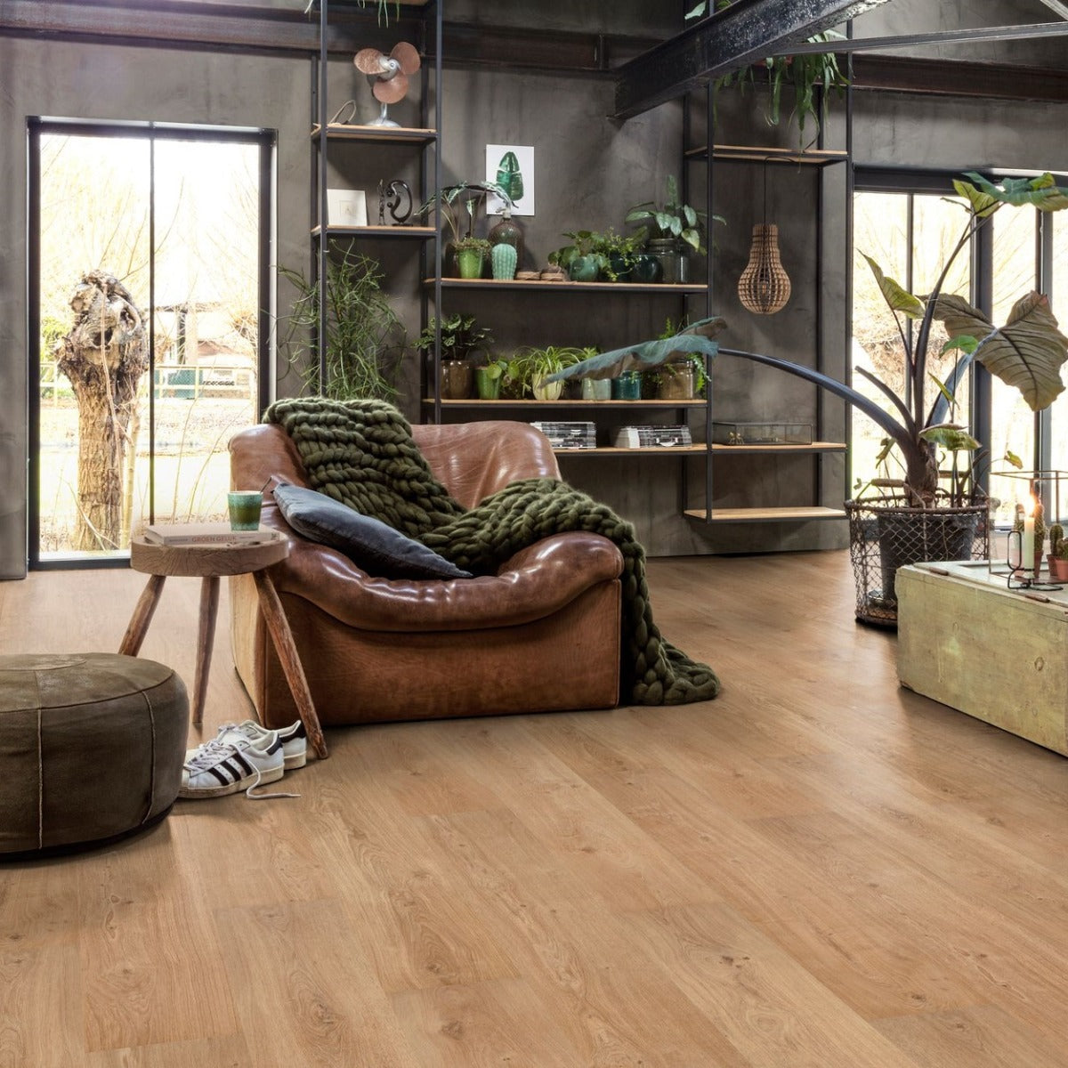Floorify Lange Planken F019 Cognac PVC vloer - verfijnde houtlook planken die zorgen voor een eigentijds, elegant en gastvrij woongevoel