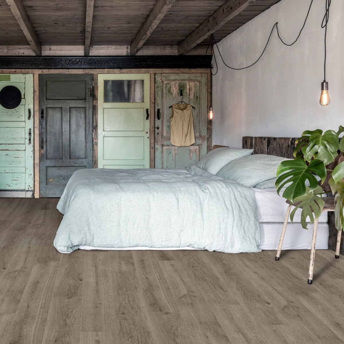 Floorify Planken F053 Stonehenge PVC vloer - elegante houtlook planken die zorgen voor een eigentijds, chic en gastvrij woongevoel
