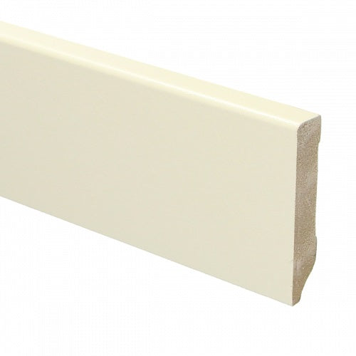 MDF Moderne plint 120x15 cm in wit RAL9001. Een strakke en moderne afwerking die elke ruimte een verfijnde uitstraling geeft  voor een frisse look