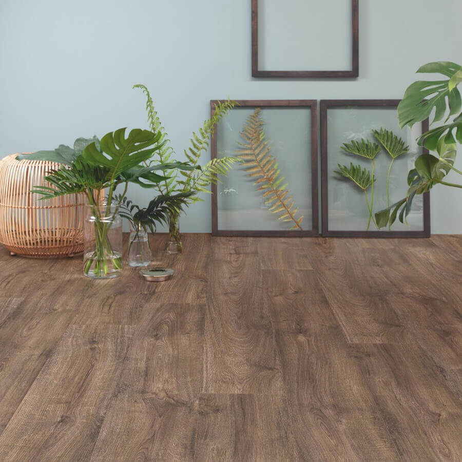 Quick Step Bloom AVMPU40199 Herfstchocoladebruine Eik pvc vloer, rijke herfstchocoladebruine eiken click-vloer voor een sfeervol interieur