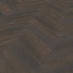 De Vivafloors LV4540 pvc vloer in visgraatstructuur biedt een moderne en duurzame uitstraling, ideaal voor luxe en praktische interieurdesigns
